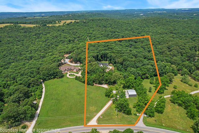 1656 E Bowen Boulevard, Fayetteville, AR 72703