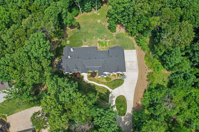 1656 E Bowen Boulevard, Fayetteville, AR 72703