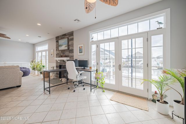 27 W Mohawk Drive, Little Egg Harbor, NJ 08087