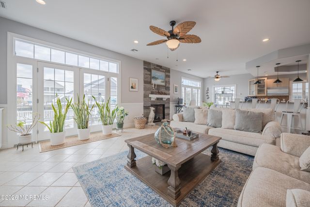 27 W Mohawk Drive, Little Egg Harbor, NJ 08087