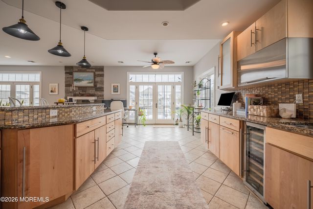 27 W Mohawk Drive, Little Egg Harbor, NJ 08087