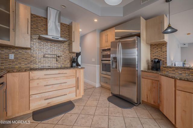 27 W Mohawk Drive, Little Egg Harbor, NJ 08087