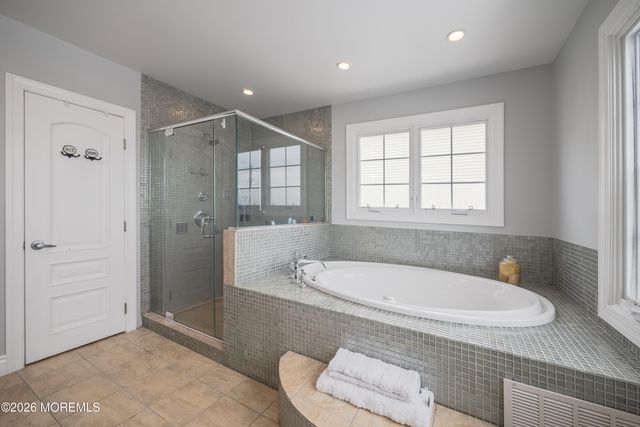 27 W Mohawk Drive, Little Egg Harbor, NJ 08087