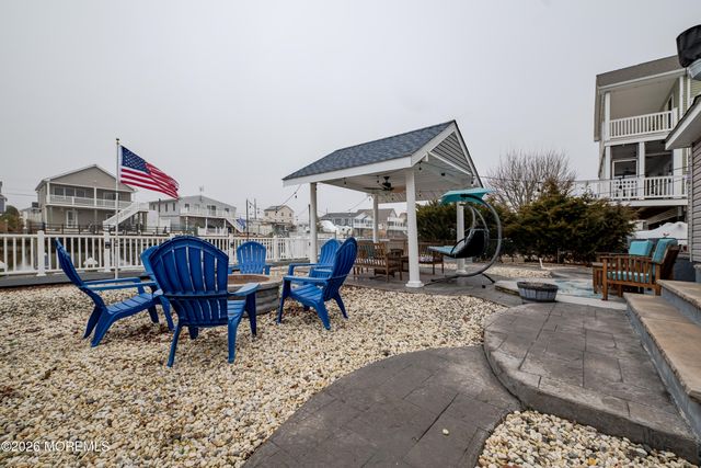 27 W Mohawk Drive, Little Egg Harbor, NJ 08087