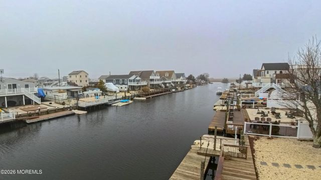 27 W Mohawk Drive, Little Egg Harbor, NJ 08087