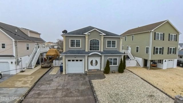 27 W Mohawk Drive, Little Egg Harbor, NJ 08087