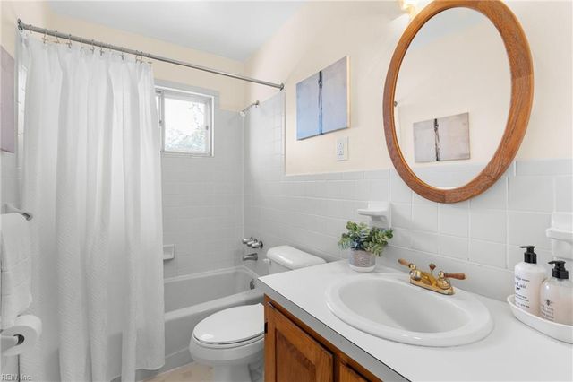 3302 Stamford RD, Portsmouth, VA 23703