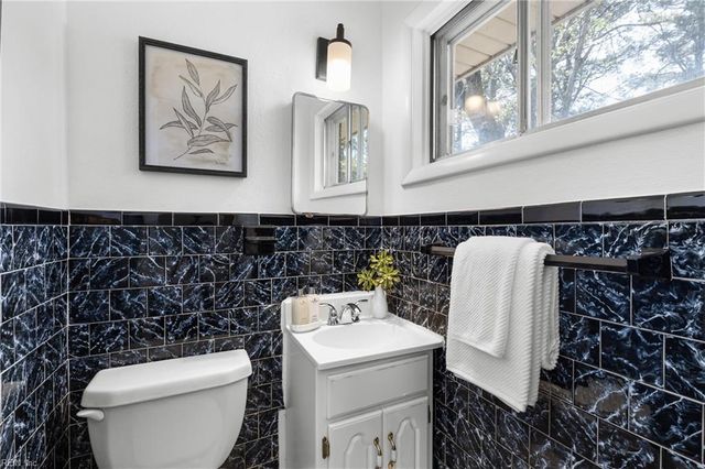 3302 Stamford RD, Portsmouth, VA 23703