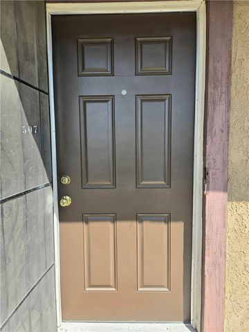507 Montecito Avenue B, Hemet, CA 92543
