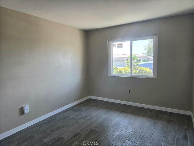 507 Montecito Avenue B, Hemet, CA 92543