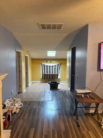 1430 Meitzler Street, Tilton, IL 61833