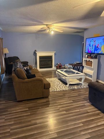 1430 Meitzler Street, Tilton, IL 61833