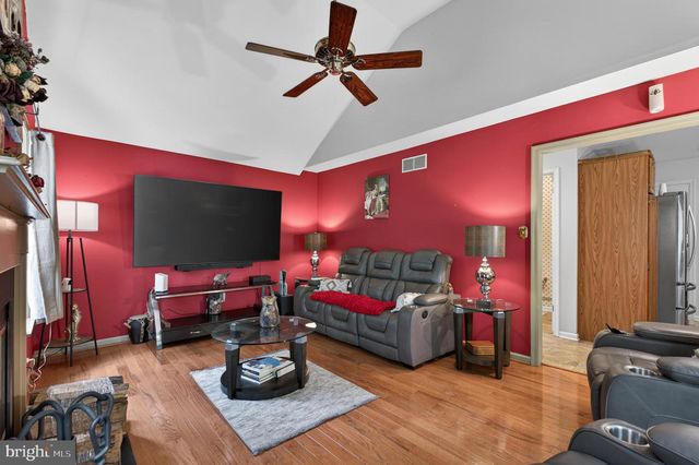 2227 HEATHER LN, Pottstown, PA 19464