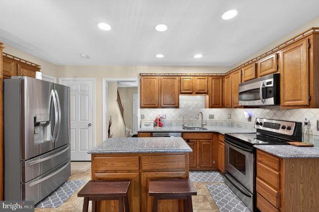 2227 HEATHER LN, Pottstown, PA 19464