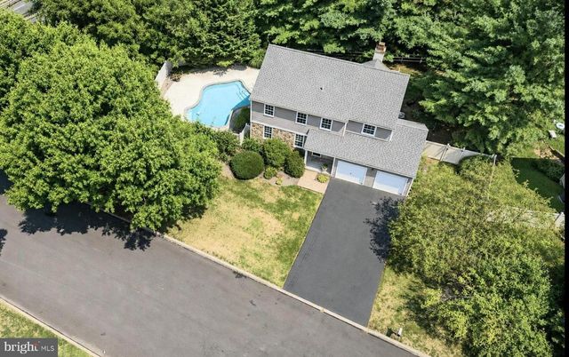 2227 HEATHER LN, Pottstown, PA 19464