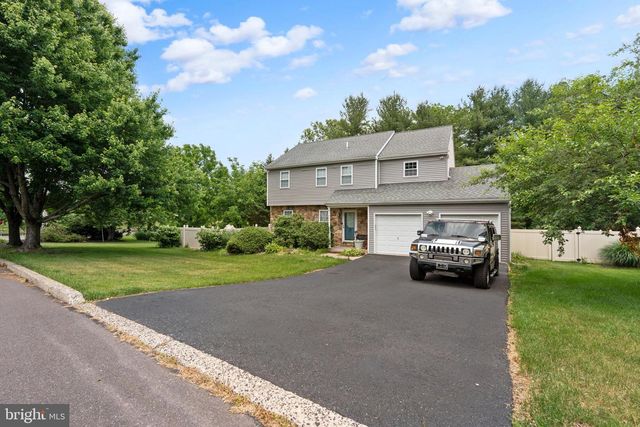 2227 HEATHER LN, Pottstown, PA 19464