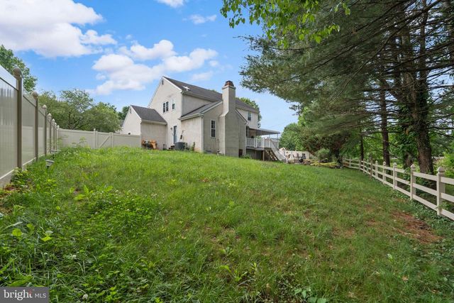 2227 HEATHER LN, Pottstown, PA 19464