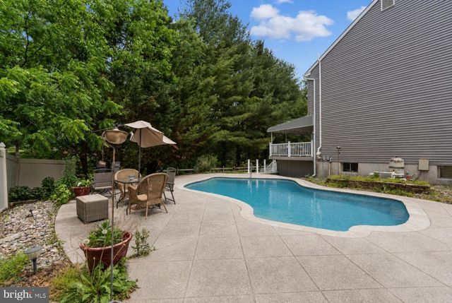 2227 HEATHER LN, Pottstown, PA 19464