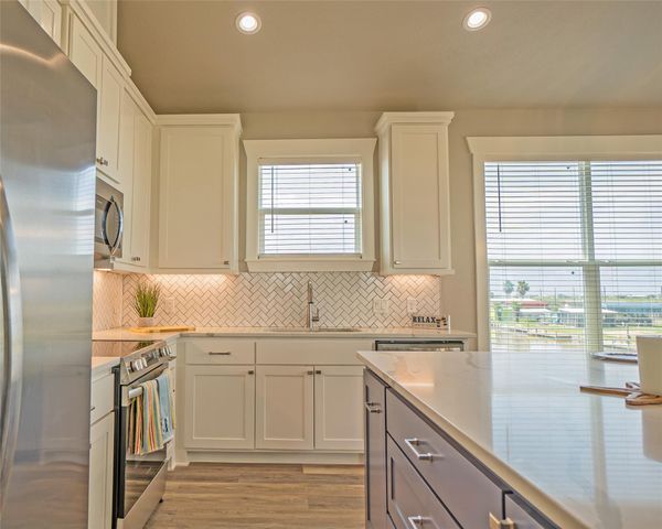 25696 Fm 457, Sargent, TX 77414