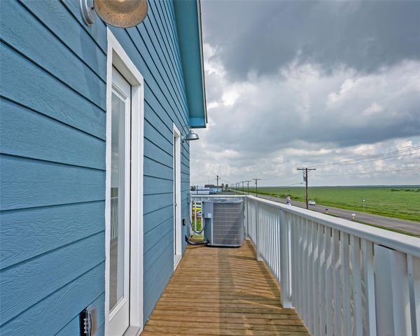 25696 Fm 457, Sargent, TX 77414