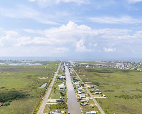 25696 Fm 457, Sargent, TX 77414