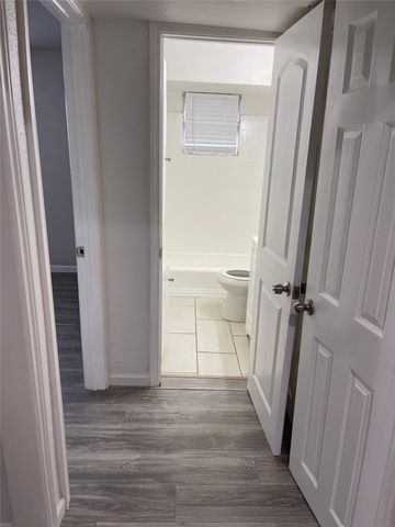 4950 Live Oak Street 105, Dallas, TX 75206