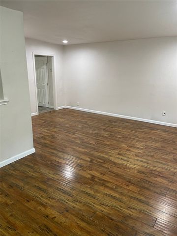 4950 Live Oak Street 105, Dallas, TX 75206