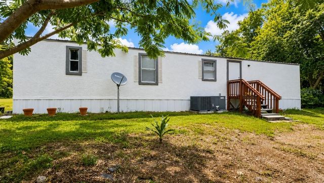 24325 SW 46TH AVENUE, Newberry, FL 32669