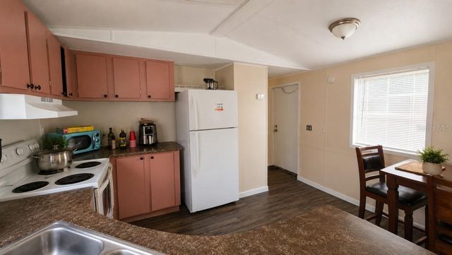 24325 SW 46TH AVENUE, Newberry, FL 32669