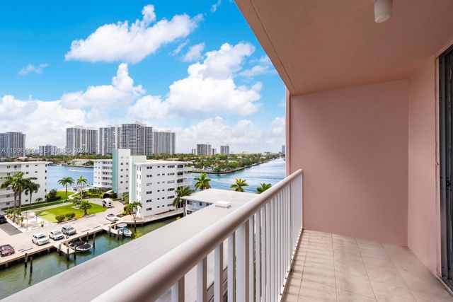 3161 S Ocean Dr 809, Hallandale Beach, FL 33009