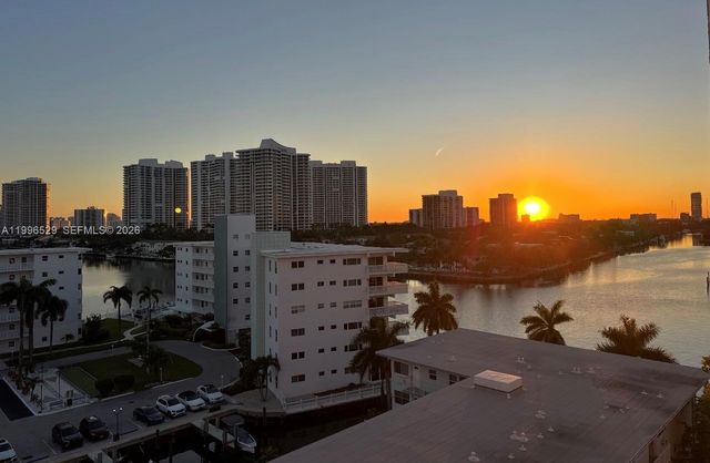 3161 S Ocean Dr 809, Hallandale Beach, FL 33009