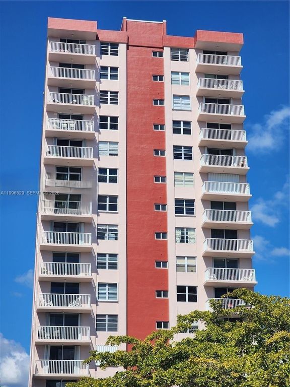 3161 S Ocean Dr 809, Hallandale Beach, FL 33009
