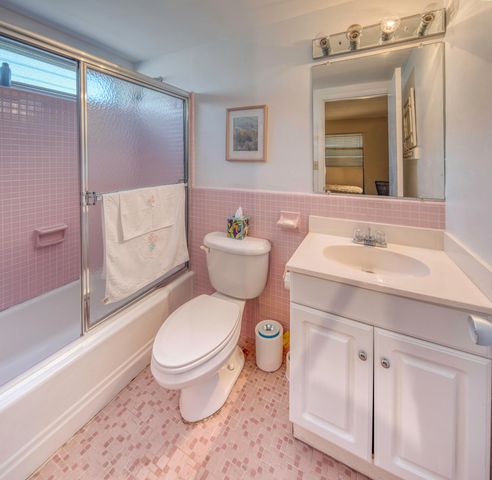 1 N Golfview Road 205, Lake Worth Beach, FL 33460