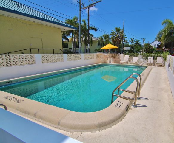 1 N Golfview Road 205, Lake Worth Beach, FL 33460