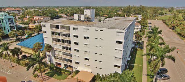 1 N Golfview Road 205, Lake Worth Beach, FL 33460