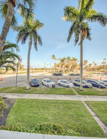 1 N Golfview Road 205, Lake Worth Beach, FL 33460