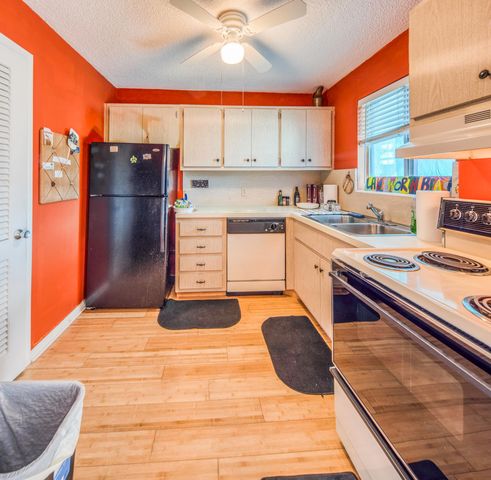 1 N Golfview Road 205, Lake Worth Beach, FL 33460