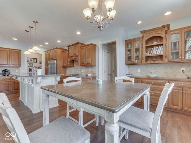 4971 Benthaven Court, Bargersville, IN 46106