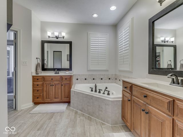 4971 Benthaven Court, Bargersville, IN 46106