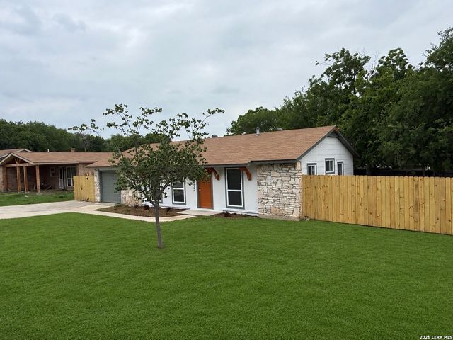 4635 AVENIDA PRIMA ST, San Antonio, TX 78233