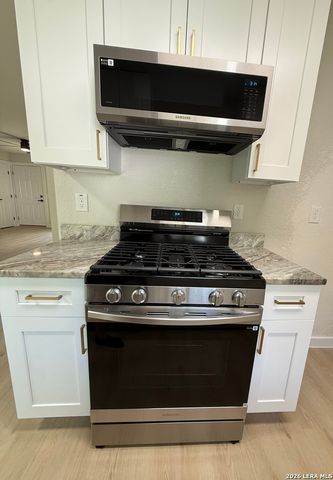4635 AVENIDA PRIMA ST, San Antonio, TX 78233