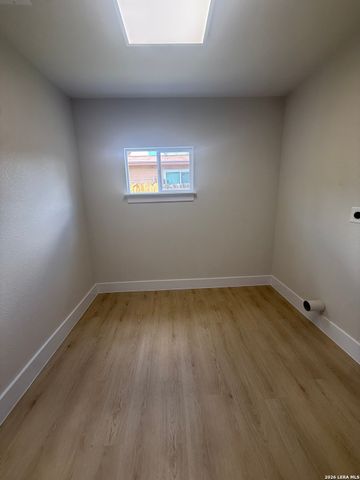 4635 AVENIDA PRIMA ST, San Antonio, TX 78233