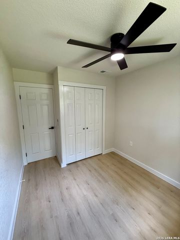 4635 AVENIDA PRIMA ST, San Antonio, TX 78233