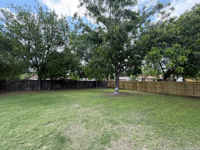 4635 AVENIDA PRIMA ST, San Antonio, TX 78233