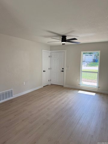 4635 AVENIDA PRIMA ST, San Antonio, TX 78233
