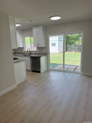 4635 AVENIDA PRIMA ST, San Antonio, TX 78233