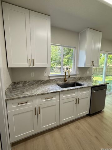4635 AVENIDA PRIMA ST, San Antonio, TX 78233