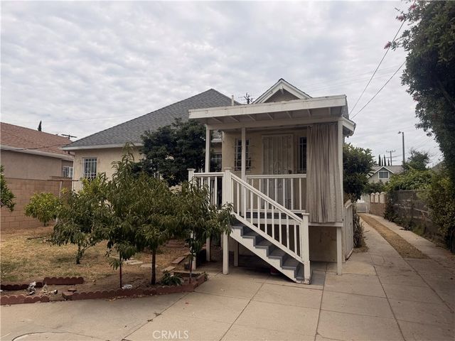 1307 N Kenmore, Los Angeles, CA 90027