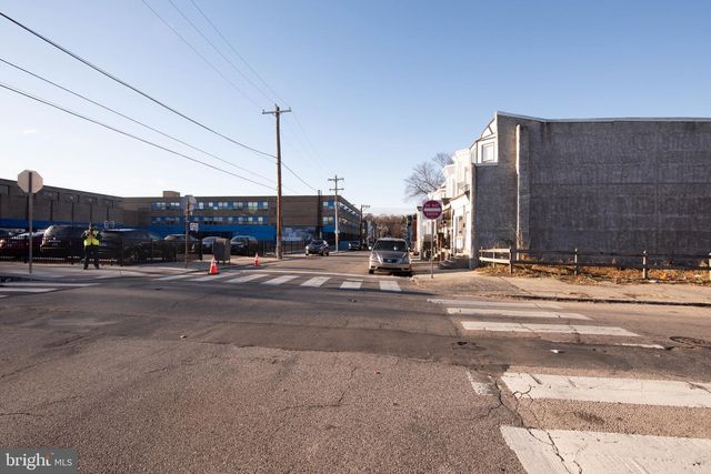 1000 E WOODLAWN ST, Philadelphia, PA 19138