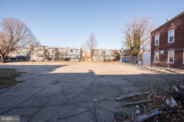 1000 E WOODLAWN ST, Philadelphia, PA 19138